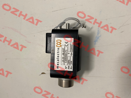 8.23−.AB.62T (110Vcc) Mecalectro